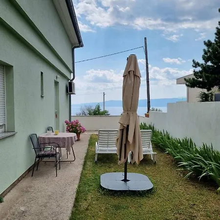 Lori 코스트레나