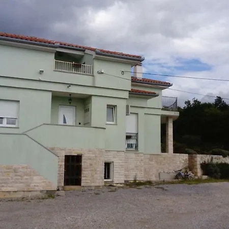 Διαμέρισμα Lori *